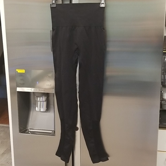 💕LYSSE💕 Payton Compression Seamless Mesh Legging - Picture 7 of 10